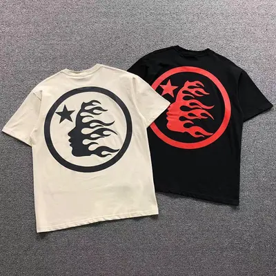 ¥115 HELLSTAR T-SHIRT 22040627125(im 170cm 60kg i wear size M in the phot)