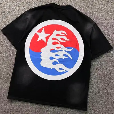 ¥105 HELLSTAR T-SHIRT 3204071317(im 170cm 60kg i wear size S in the phot)