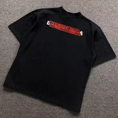 ¥128 B⭐L⭐⭐⭐IA⭐A T-SHIRT 42041304163(im 170cm 60kg i wear size XS in the phot)