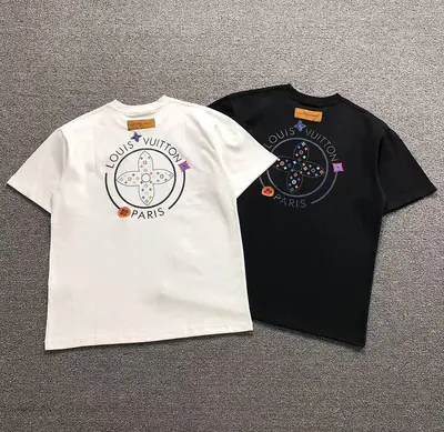 ¥118 L⭐ T-SHIRT 3204150421(im 170cm 60kg i wear size M in the phot)