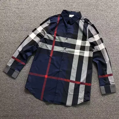 ¥158 B⭐R⭐E⭐RY SHIRT 3204151821(im 170cm 60kg i wear size M in the phot)
