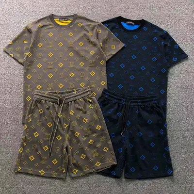 ¥218 L⭐ T-SHIRT SHORTS 5241617147(im 170cm 60kg i wear size L in the phot)