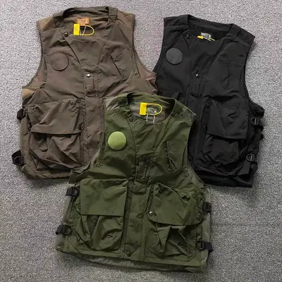 ￥228 FASHION VEST 2204171104（im 170cm 60kg i wear size M in the phot）