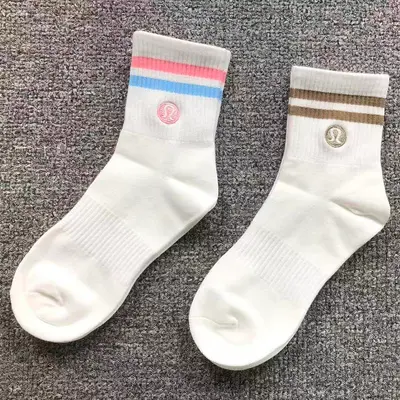 ￥39 LULULEMON SOCKS 4204180377