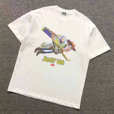 ¥135 KITH T-SHIRT 22041821001(im 170cm 60kg i wear size M in the phot)