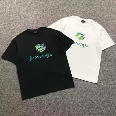 ¥115 B⭐L⭐⭐⭐IA⭐A T-SHIRT 3204181821(im 170cm 60kg i wear size L in the phot)
