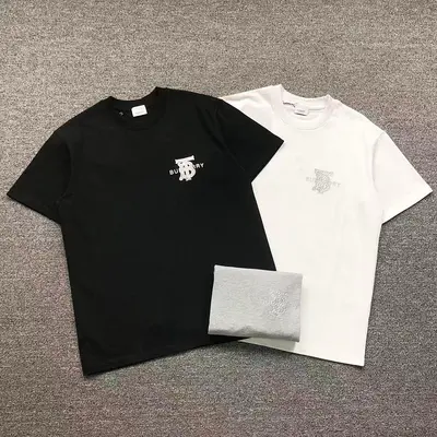 ¥128 B⭐R⭐E⭐RY T-SHIRT 3204223421(im 170cm 60kg i wear size M in the phot)