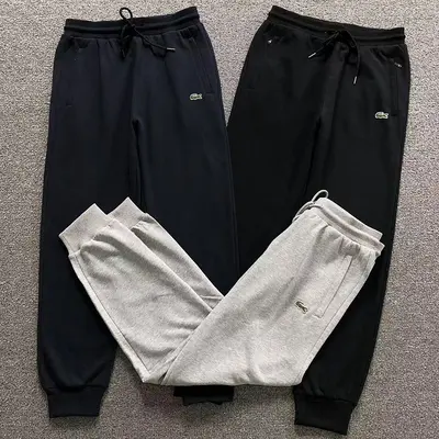 ¥178 LACOSTE TROUSERS 22042343001(im 170cm 60kg i wear size S in the phot)