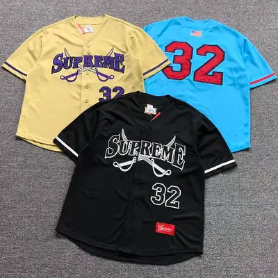 ¥188 S⭐⭐R⭐⭐E T-SHIRT 124220535(im 170cm 60kg i wear size M in the phot)