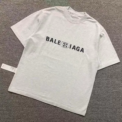 ￥125 B⭐L⭐⭐⭐IA⭐A T-SHIRT 42042409163（im 170cm 60kg i wear size XS in the phot）