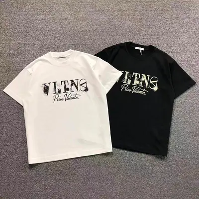 ￥98 VALENTINO T-SHIRT 524242519（im 170cm 60kg i wear size M in the phot）