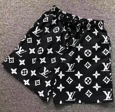 ￥85 L⭐ SHORTS 5242415100 （im 170cm 60kg i wear size M in the phot）