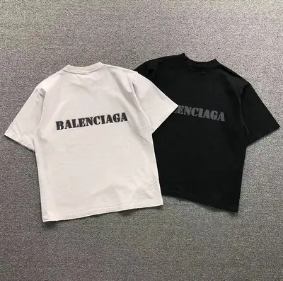 ￥125 B⭐L⭐⭐⭐IA⭐A T-SHIRT 42042411163（im 170cm 60kg i wear size XS in the phot）