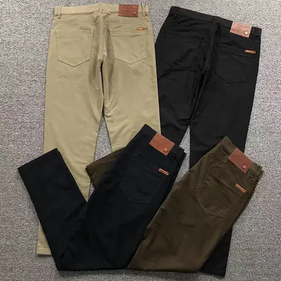 ￥215 ERMENEGILDO ZEGNA TROUSERS 2204252305（im 170cm 60kg i wear size 32 in the phot）
