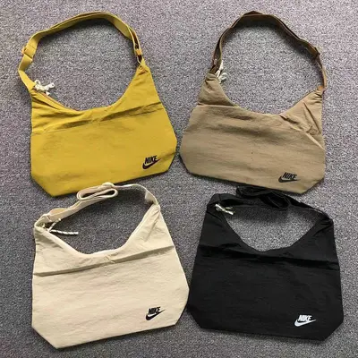 ¥118 N⭐K⭐ BAG 22042622172 (长40CM*宽13CM*高31CM)