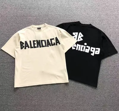¥135 B⭐L⭐⭐⭐IA⭐A T-SHIRT 42042601163(im 170cm 60kg i wear size XS in the phot)