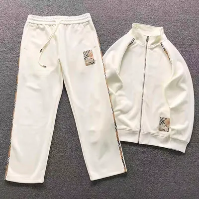 ¥398 B⭐R⭐E⭐RY HOODIE TROUSERS 5242706147(im 170cm 60kg i wear size L in the phot)