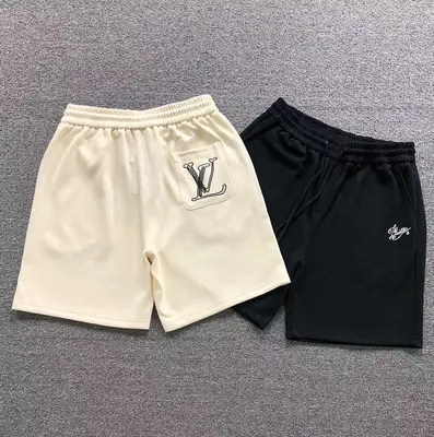 ¥175 L⭐ SHORTS 2204282401(im 170cm 60kg i wear size L in the phot)
