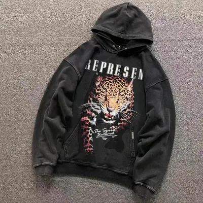 ￥195 REPRESENT HOODIE 22042905125（im 170cm 60kg i wear size M in the phot）