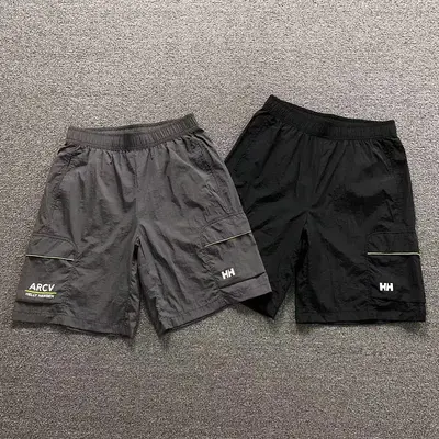 ¥115 HELLY HANSEN SHORTS 4204292077(im 170cm 60kg i wear size M in the phot)