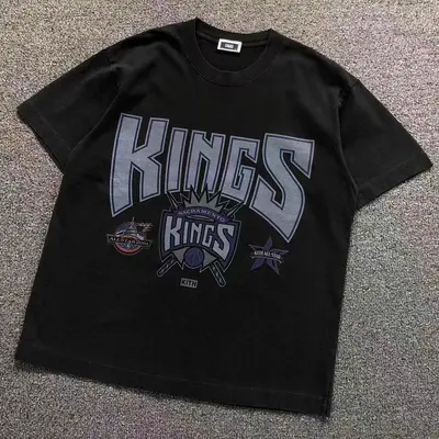 ¥148 KITH T-SHIRT 22043021001(im 170cm 60kg i wear size M in the phot)