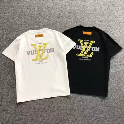 ￥148 L⭐ T-SHIRT 22050432001（im 170cm 60kg i wear size XS in the phot）