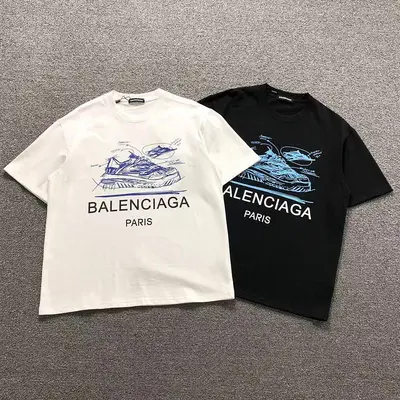 ￥108 B⭐L⭐⭐⭐IA⭐A T-SHIRT 5250606147（im 170cm 60kg i wear size M in the phot）