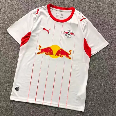 ¥78 FOOTBALL T-SHIRT 125936002(im 170cm 60kg i wear size M in the phot)