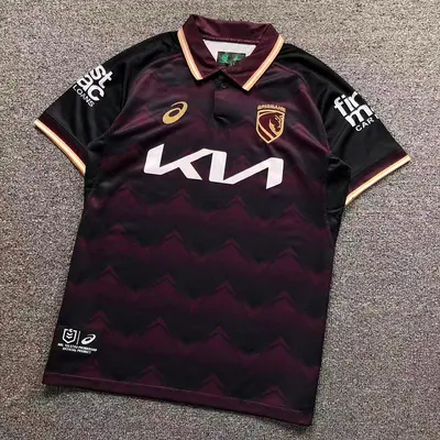 ¥115 FOOTBALL T-SHIRT 125924002(im 170cm 60kg i wear size L in the phot)
