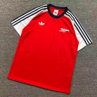 ¥78 FOOTBALL T-SHIRT 125912002(im 170cm 60kg i wear size M in the phot)