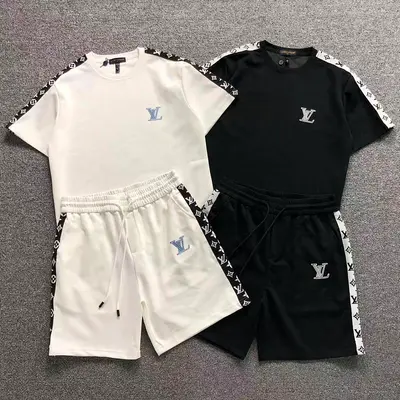 ¥218 L⭐ T-SHIRT SHORTS 5251110147(im 170cm 60kg i wear size L in the phot)