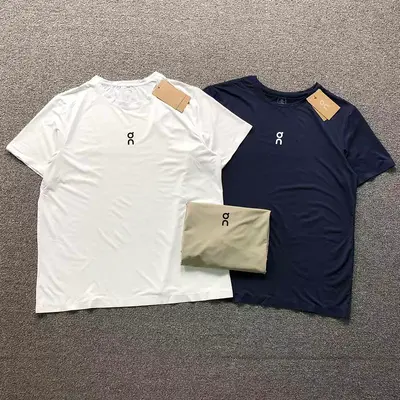¥125 ON T-SHIRT 22051232171(im 170cm 60kg i wear size 2XL in the phot)