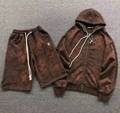 TOP¥288 TROUSERS ¥228 HELLSTAR HOODIE SHORTS 3205124572 (im 170cm 55kg i wear size M in the phot)