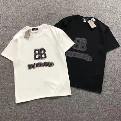 ¥115 B⭐L⭐⭐⭐IA⭐A T-SHIRT 22051309172(im 170cm 60kg i wear size M in the phot)