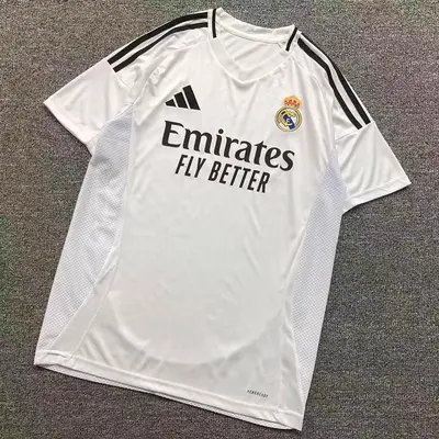 ¥115 FOOTBALL T-SHIRT 125141135(im 170cm 60kg i wear size M in the phot)