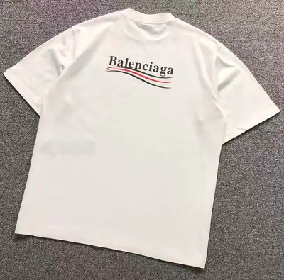 ￥125 B⭐L⭐⭐⭐IA⭐A T-SHIRT 42051414163（im 170cm 60kg i wear size XS in the phot）