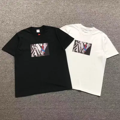 ¥98 S⭐⭐R⭐⭐E T-SHIRT 3205151733(im 170cm 60kg i wear size M in the phot)