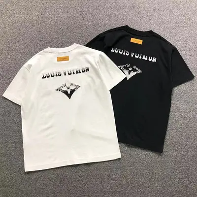 ￥158 L⭐ T-SHIRT 5252001147（im 170cm 60kg i wear size L in the phot）