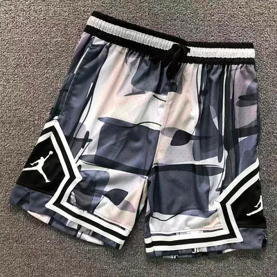 ￥85 NBA BASKETBALL SHORTS 1252108002（im 170cm 60kg i wear size L in the phot）