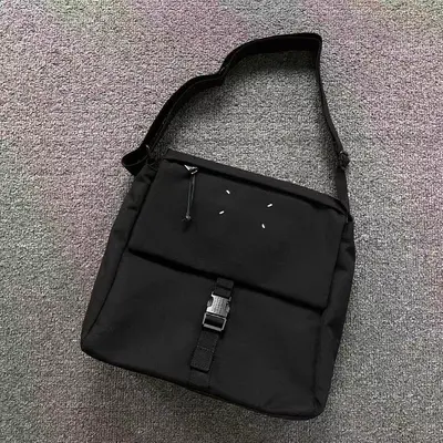 ¥258 MAISON MARGIELA BAG 3205251321 (长32CM*宽11CM*高28CM)