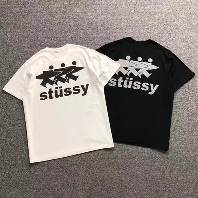¥128 STUSSY T-SHIRT 22052528001(im 170cm 60kg i wear size M in the phot)