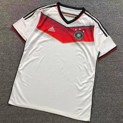 ￥88 FOOTBALL T-SHIRT 1252632002（im 170cm 60kg i wear size L in the phot）
