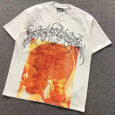 ¥95 HELLSTAR T-SHIRT 3205274317(im 170cm 60kg i wear size S in the phot)