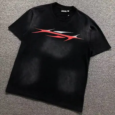 ¥108 HELLSTAR T-SHIRT 3205274517(im 170cm 60kg i wear size S in the phot)