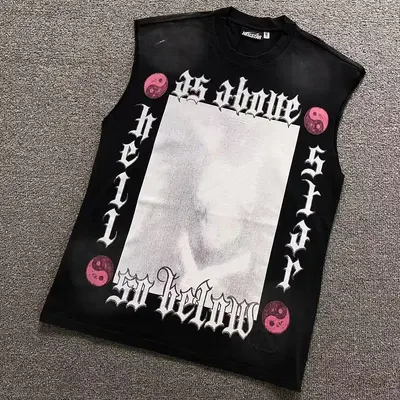 ¥108 HELLSTAR VEST 3205272217(im 170cm 60kg i wear size S in the phot)