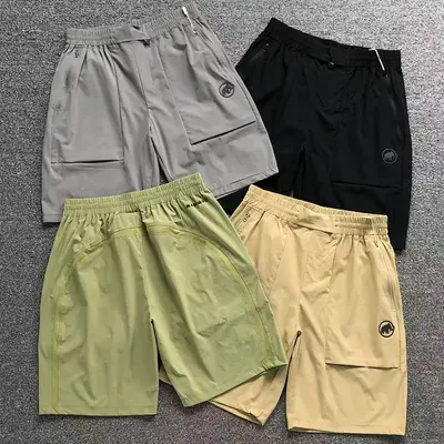 ￥145 MAMMUT SHORTS 2205281601（im 170cm 60kg i wear size M in the phot）