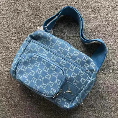 ￥138 A⭐R J⭐R⭐AN BAG 4205301277(长31CM*宽9CM*高21CM)
