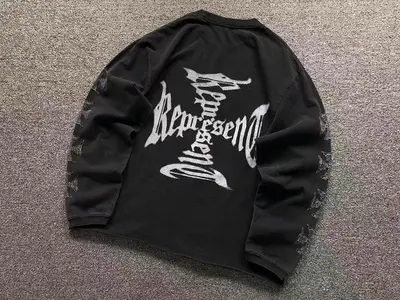 ￥135 REPRESENT LONG SLEEVED 3205301317（im 170cm 60kg i wear size S in the phot）