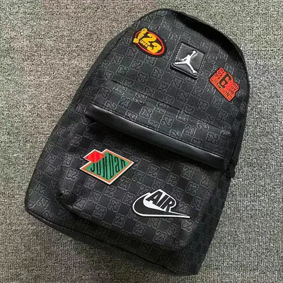 ¥128 A⭐R J⭐R⭐AN N⭐K⭐ BAG 125300213 (长30CM*宽17CM*高40CM)