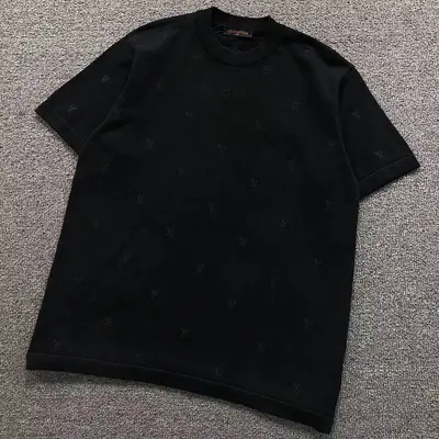 ¥195 L⭐ T-SHIRT 22060109125 (im 170cm 60kg i wear size M in the phot)